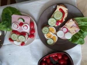 Antek 3b RADOSNE KANAPKI.jpg 1  